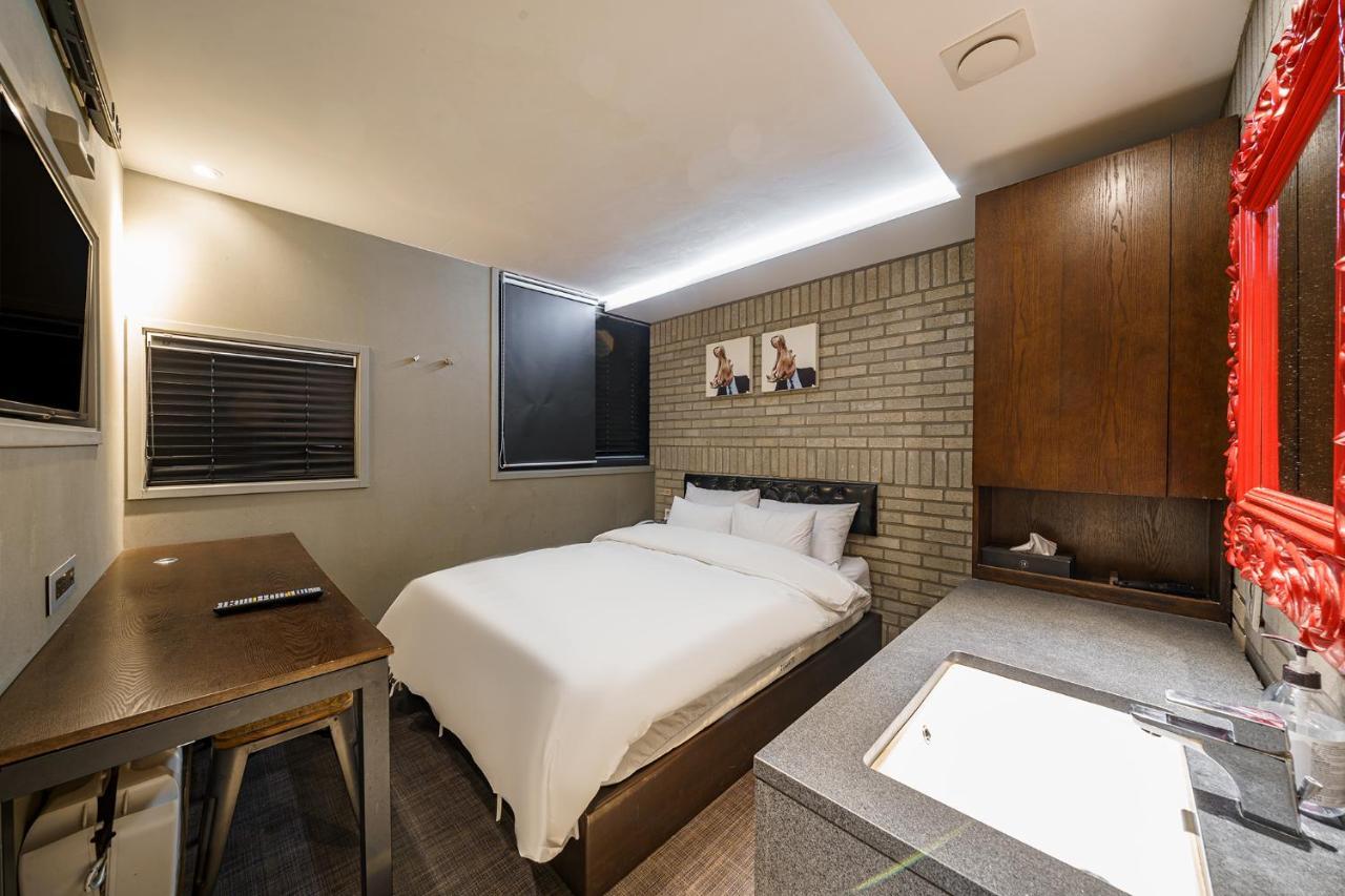 H-Avenue Hotel Yeoksam Seoel Buitenkant foto